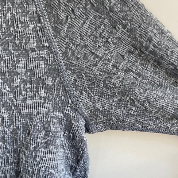 Lululemon Rest less Pullover - Picture 9 of 15